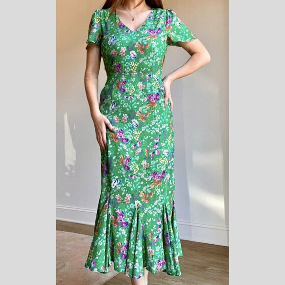 LaRoque Barrett Green Meadow Floral Print V-neck Midi Dress 22778 - Picture 2 of 12